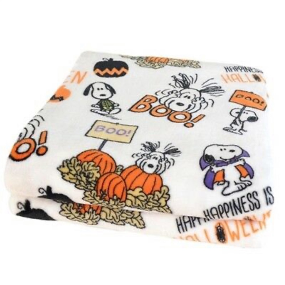 Peanuts 50yr Anniversary Graphic Snoopy Great Pumpkin BOO Halloween Throw